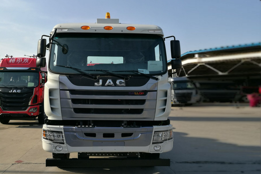JAC HDT