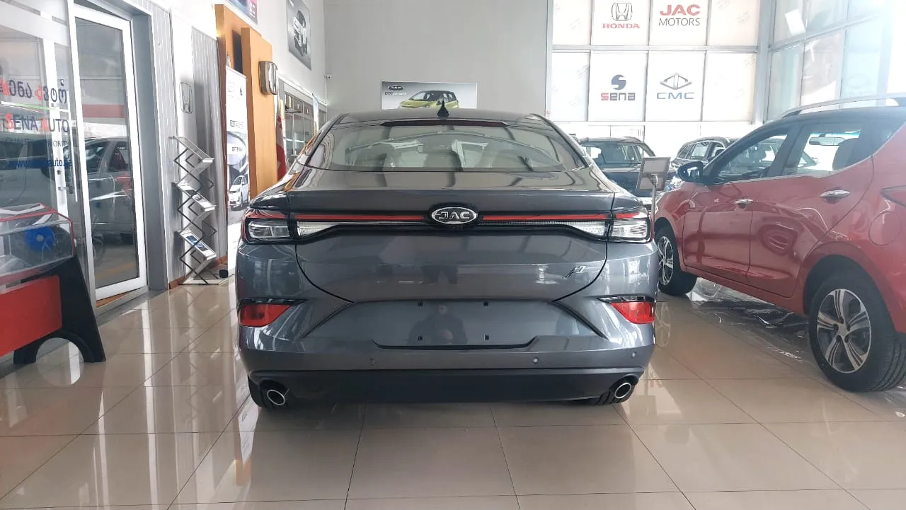JAC J7