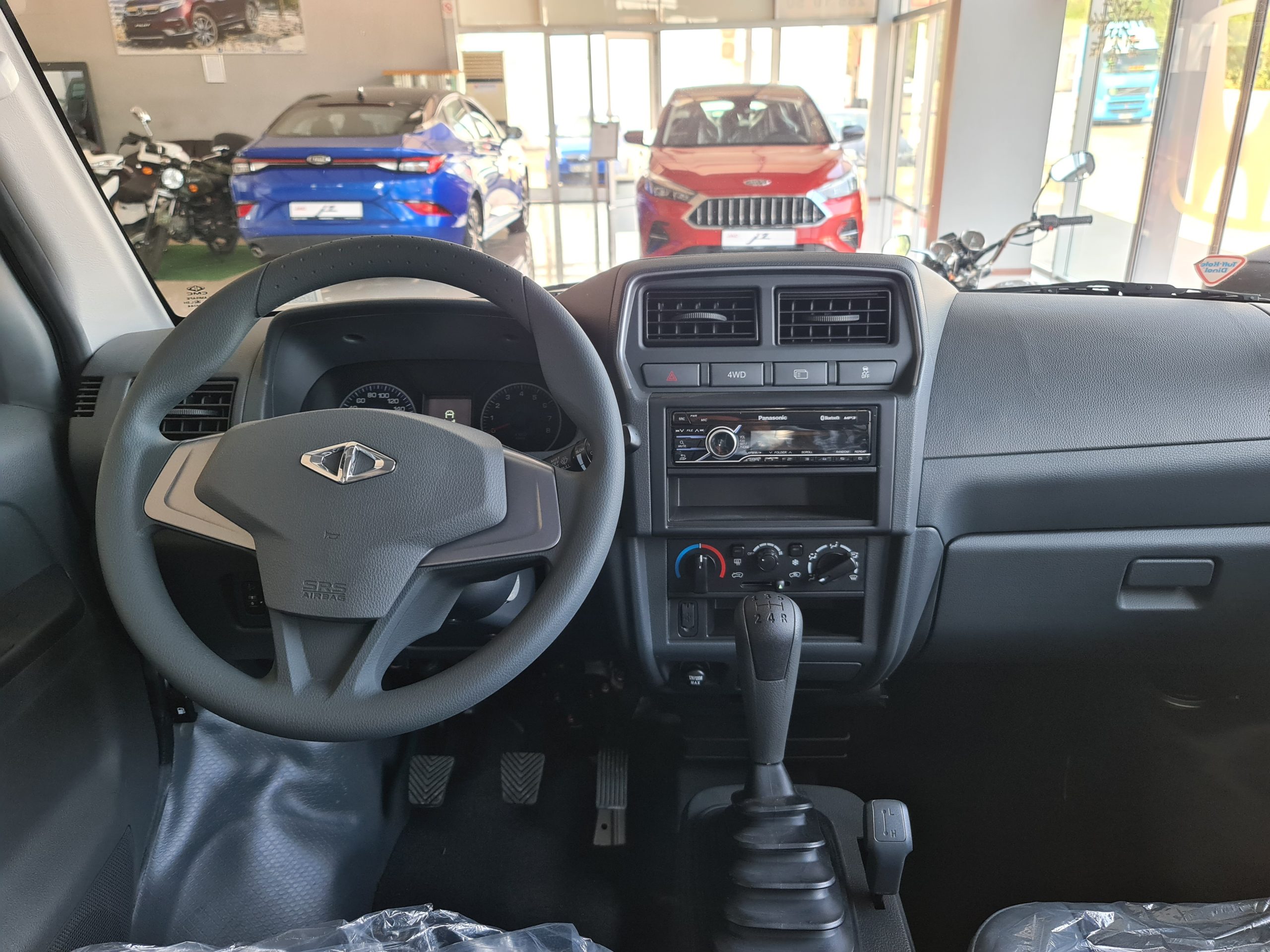 CMC/Mitsubishi Super Veryca Van 4X4