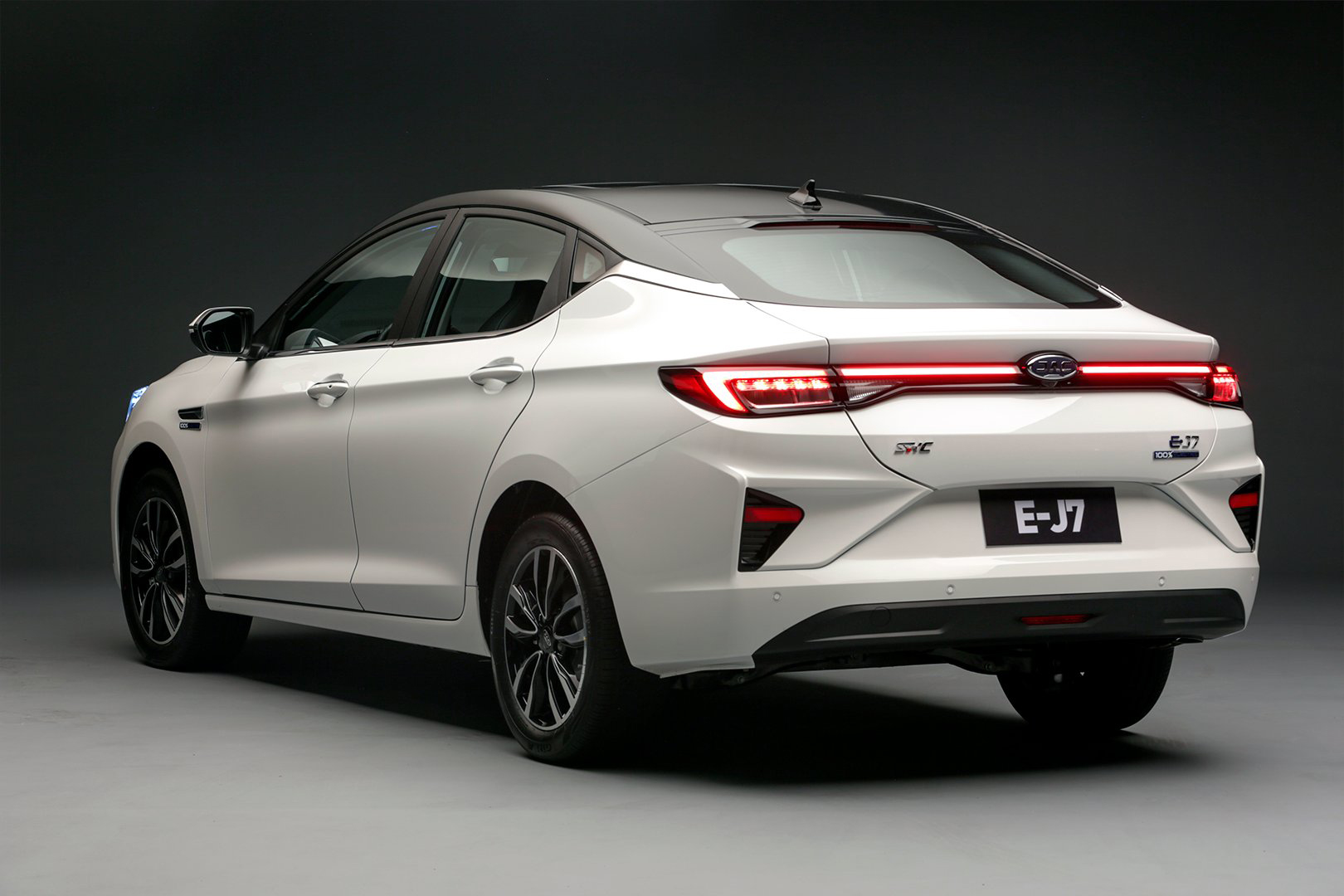 JAC EJ7 Electric Car