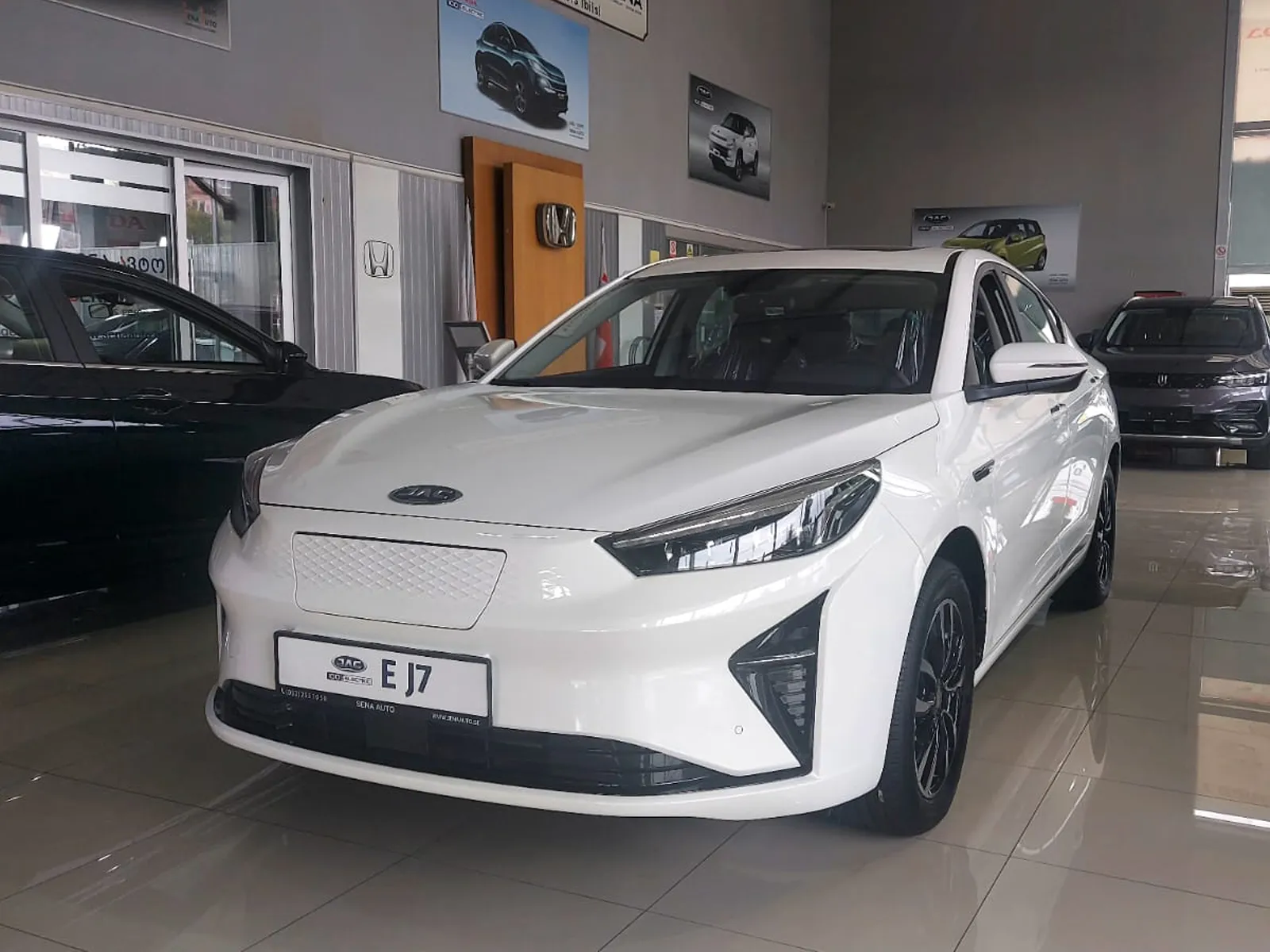JAC EJ7 Electric Car