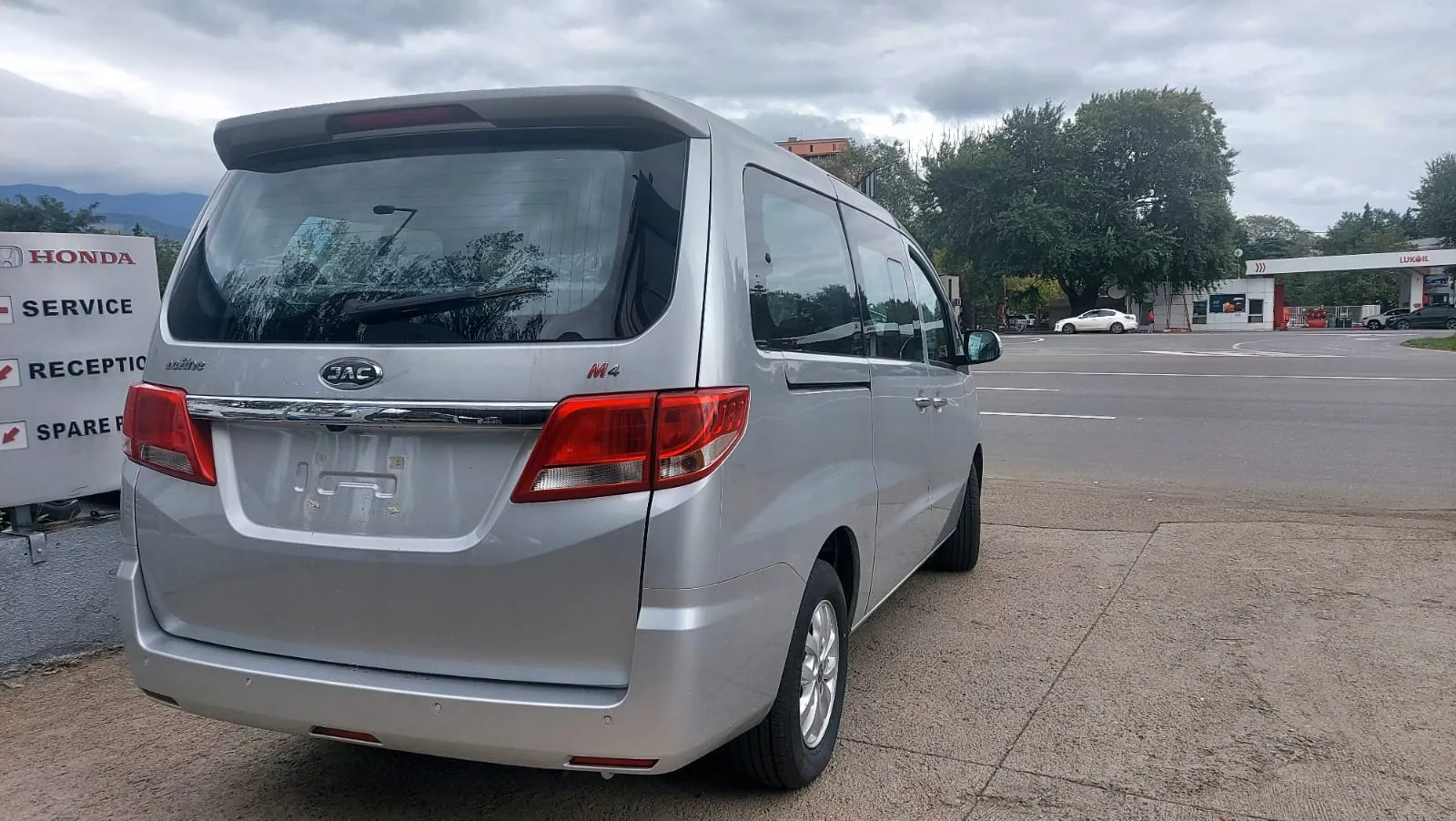 JAC M4 11 seats