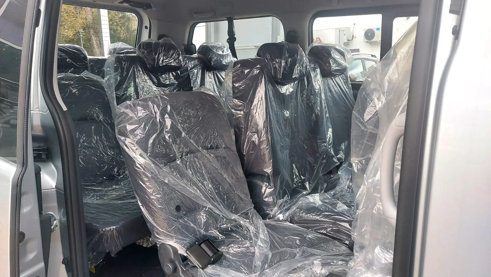 JAC M4 11 seats