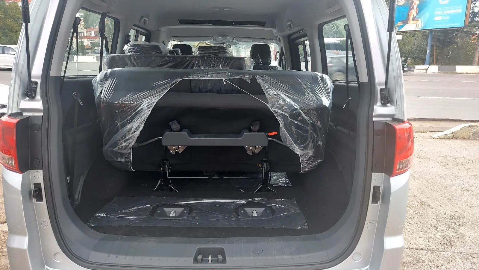 JAC M4 11 seats