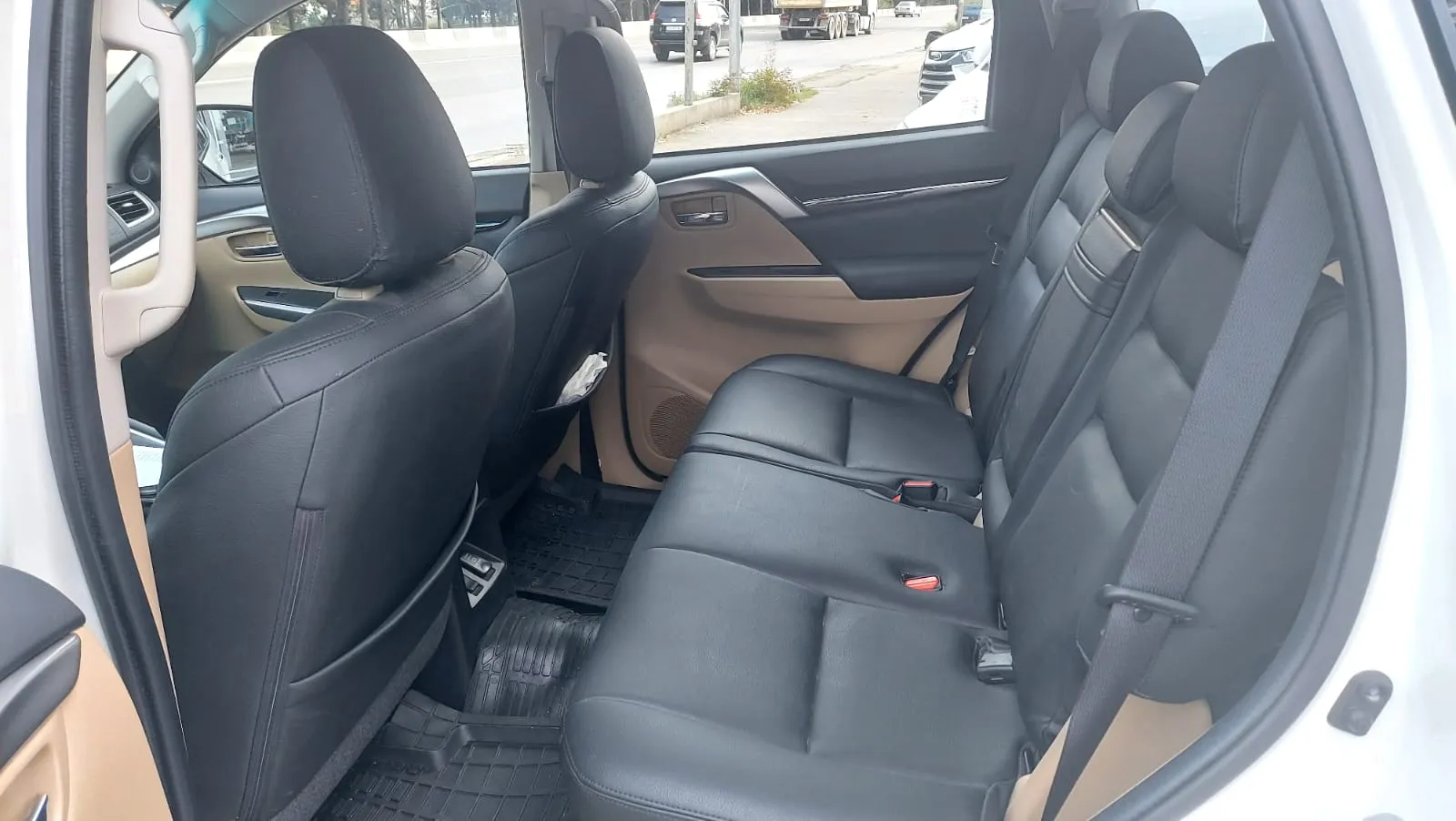MITSUBISHI MONTERO SPORT