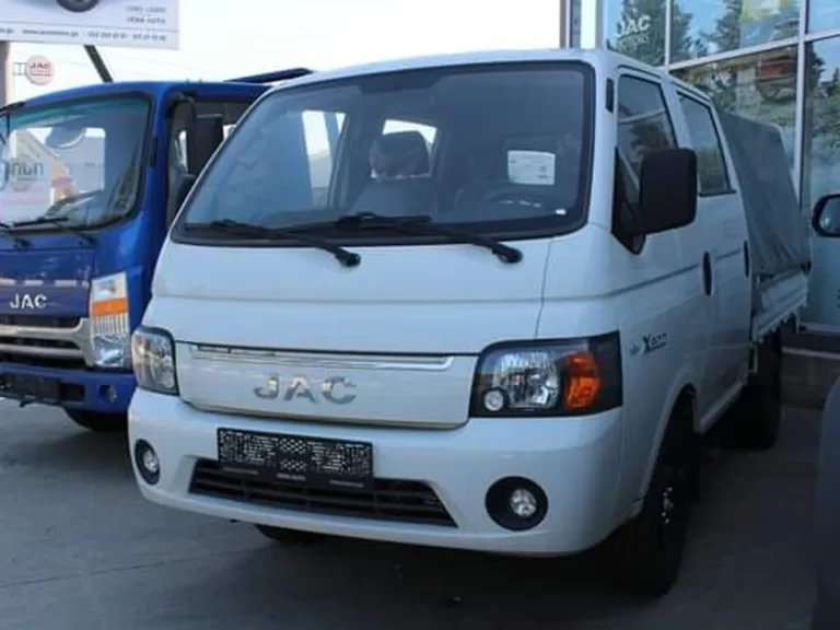 X200 double cabin