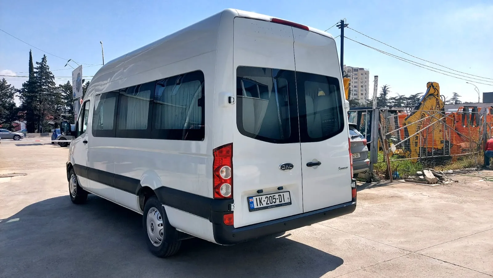JAC SUNRAY 18 seats