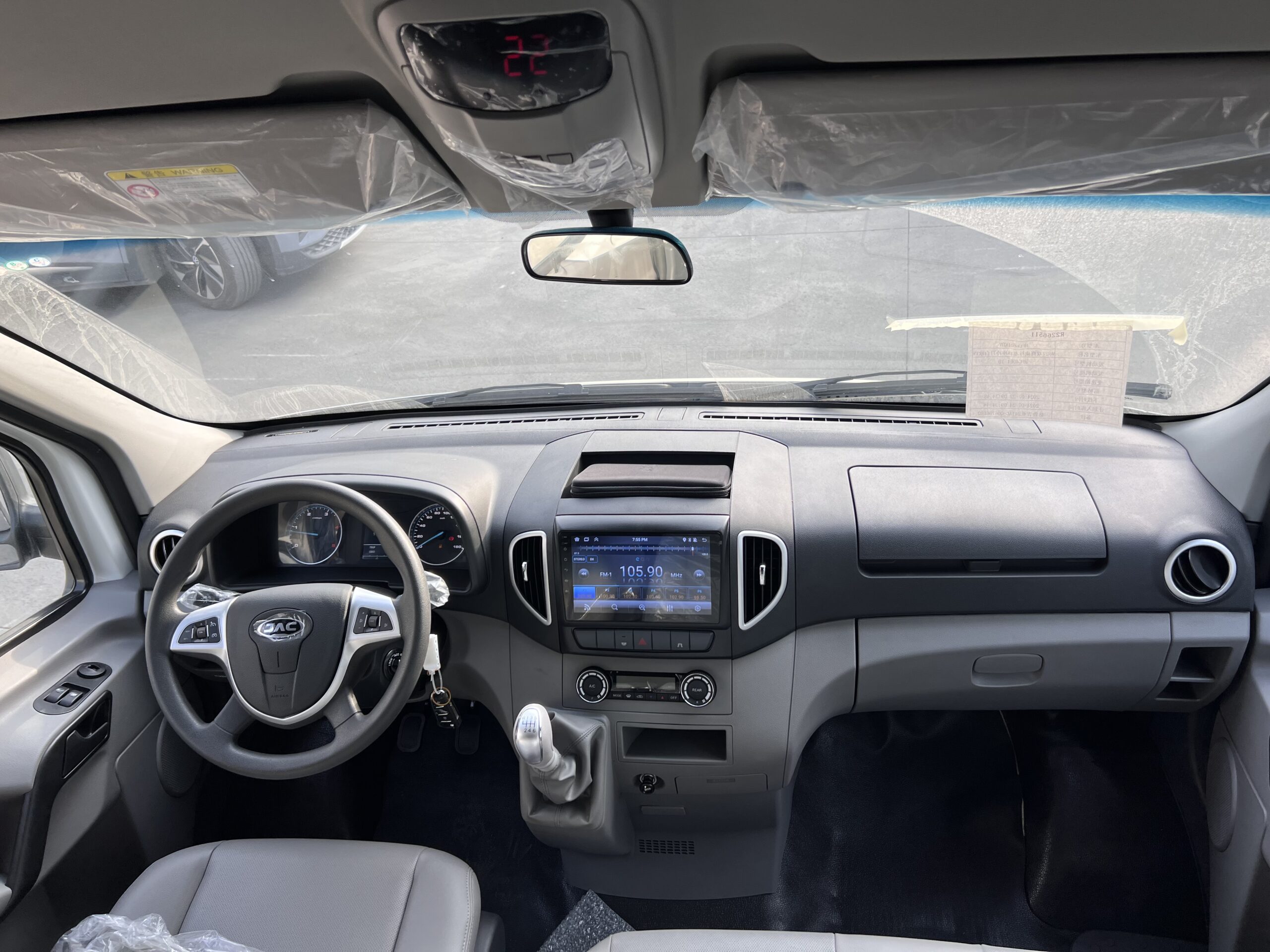 JAC SUNRAY 17+1 SEATS