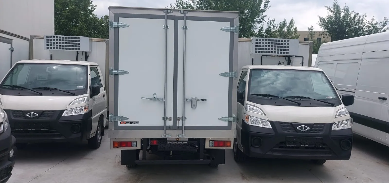 CMC/ MITSUBISHI D270 BOX