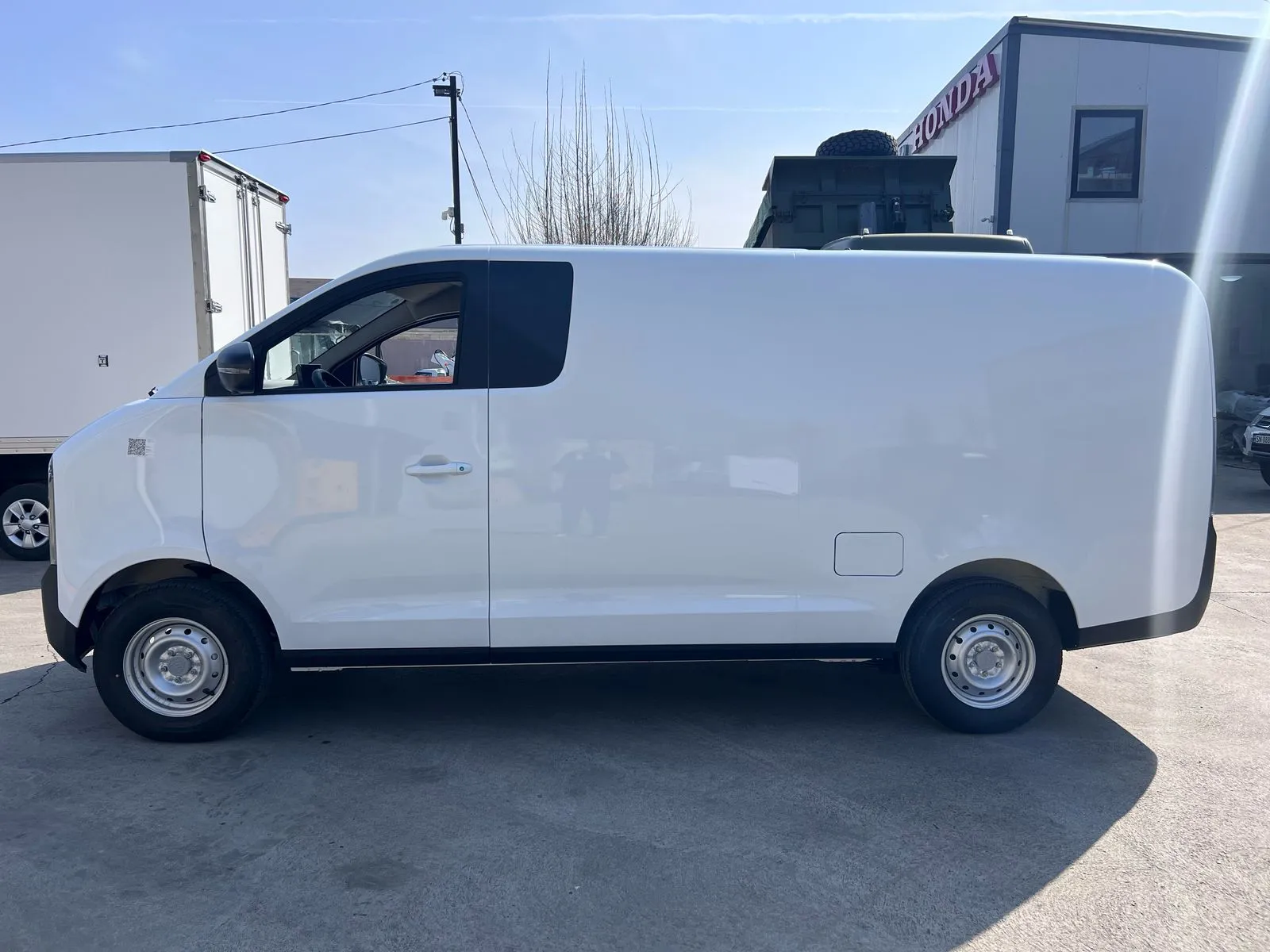 SENA EV300 VAN CARGO