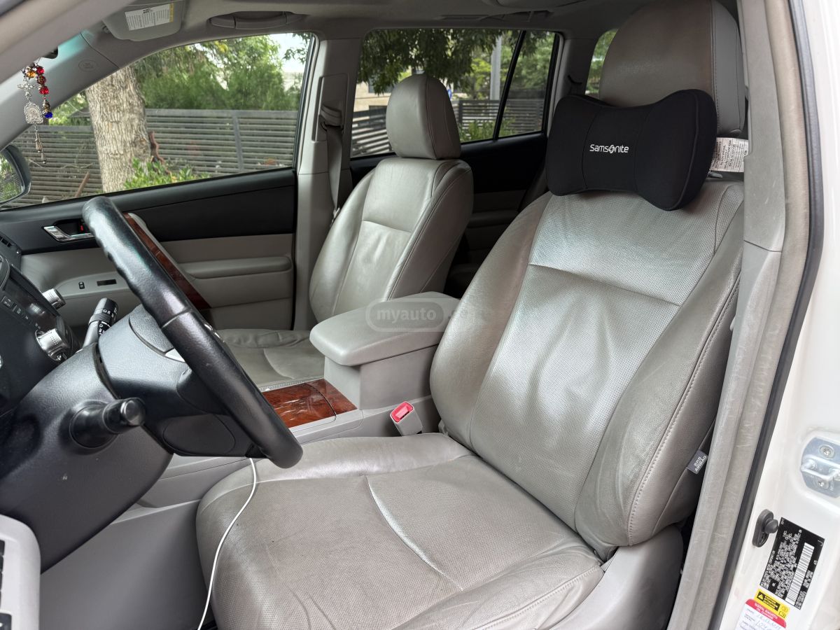 TOYOTA Highlander hybrid limited