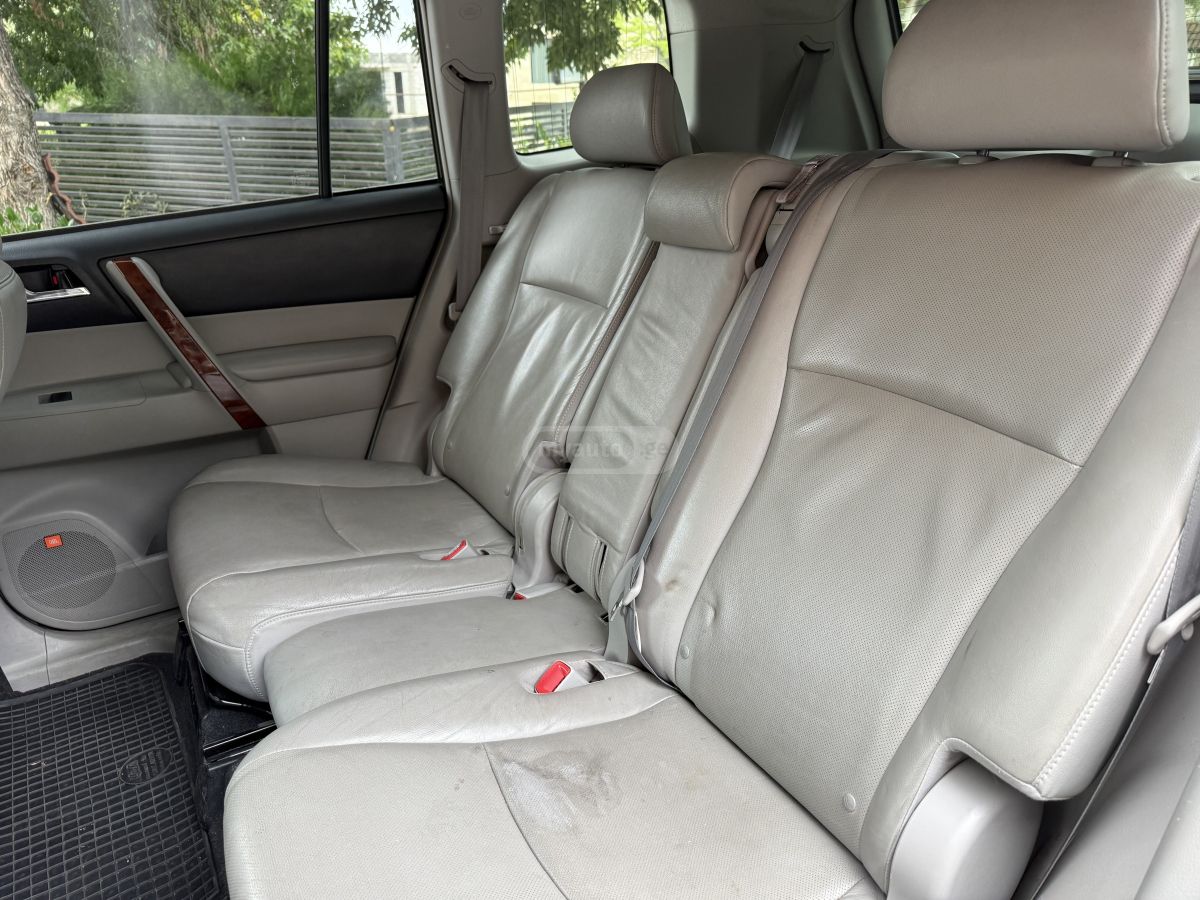 TOYOTA Highlander hybrid limited