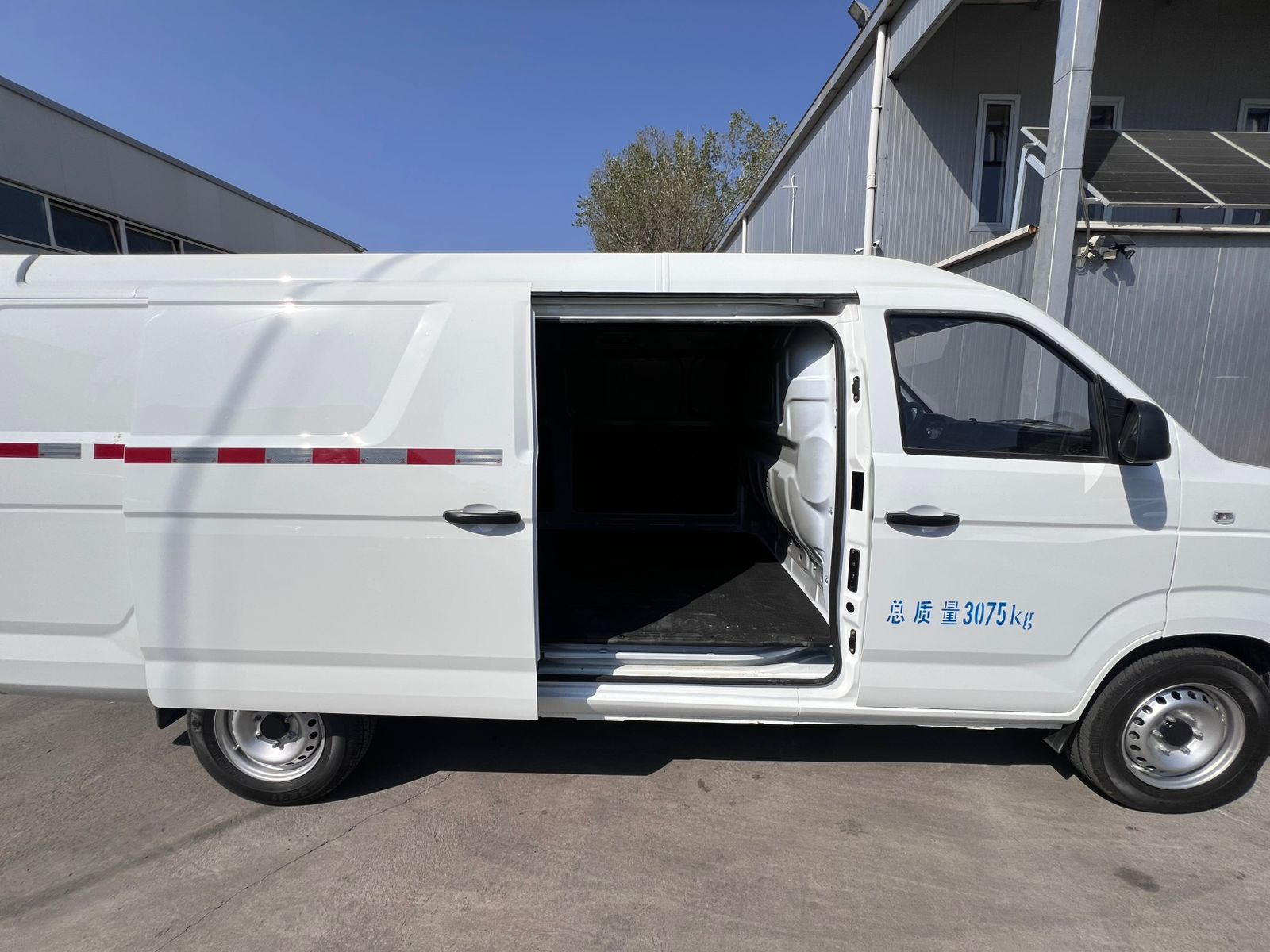 SENA EV 300 – CARGO VAN