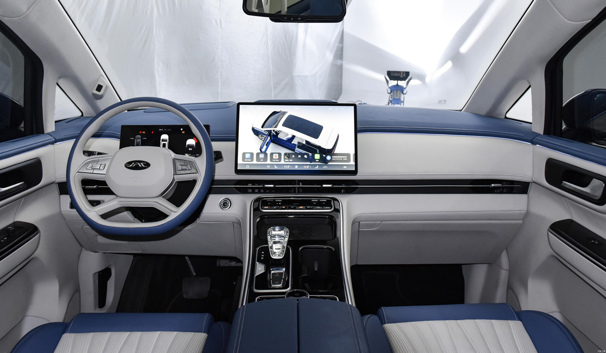 JAC RF8 GASOLINE AND PLUG-IN HYBRID